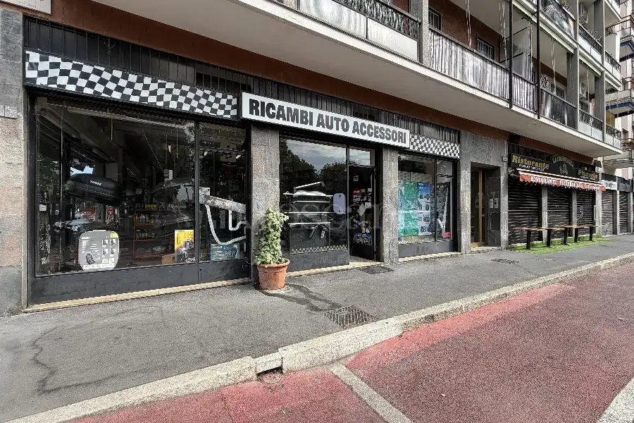 Negozio in vendita di 90 mq a €249.000 (rif. 35/2026)