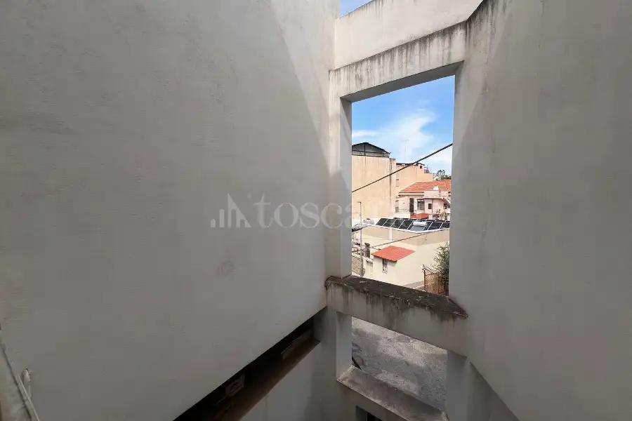 Casa Indipendente in vendita di 270 mq a €210.000 (rif. 37/2026)