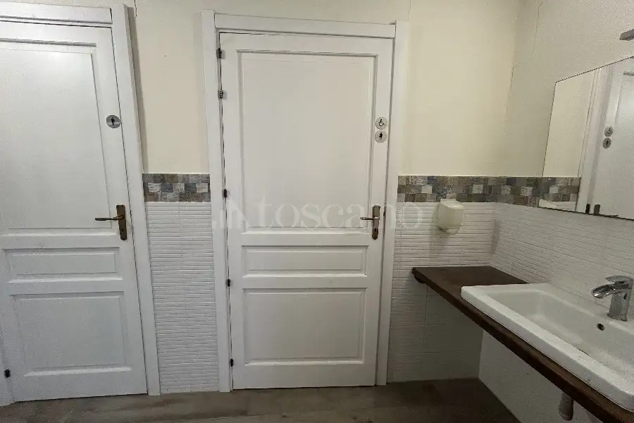 Villa in vendita di 700 mq a €720.000 (rif. 94/2026)