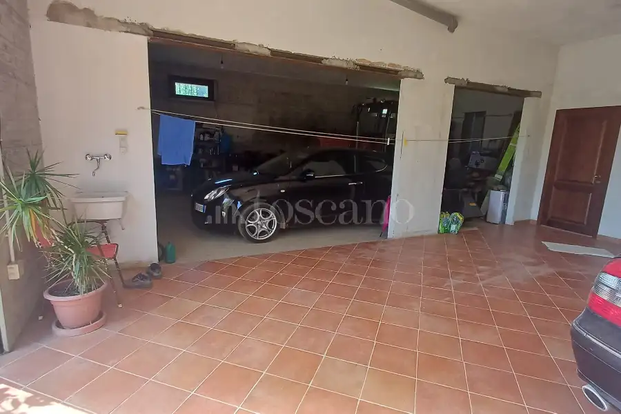 Villa in vendita di 400 mq a €1.230.000 (rif. 11/2026)