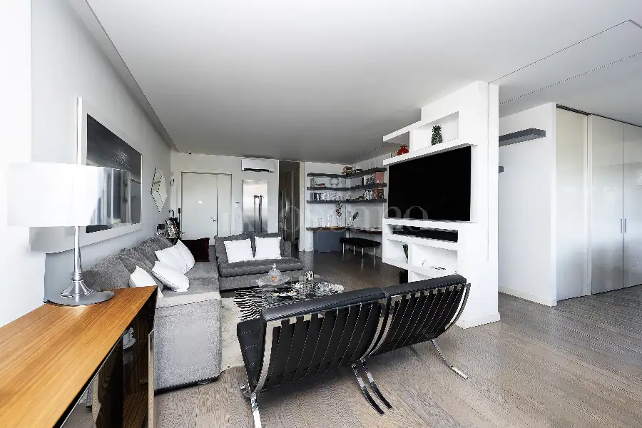 Casa in vendita di 252 mq a €1.950.000 (rif. 35/2026)