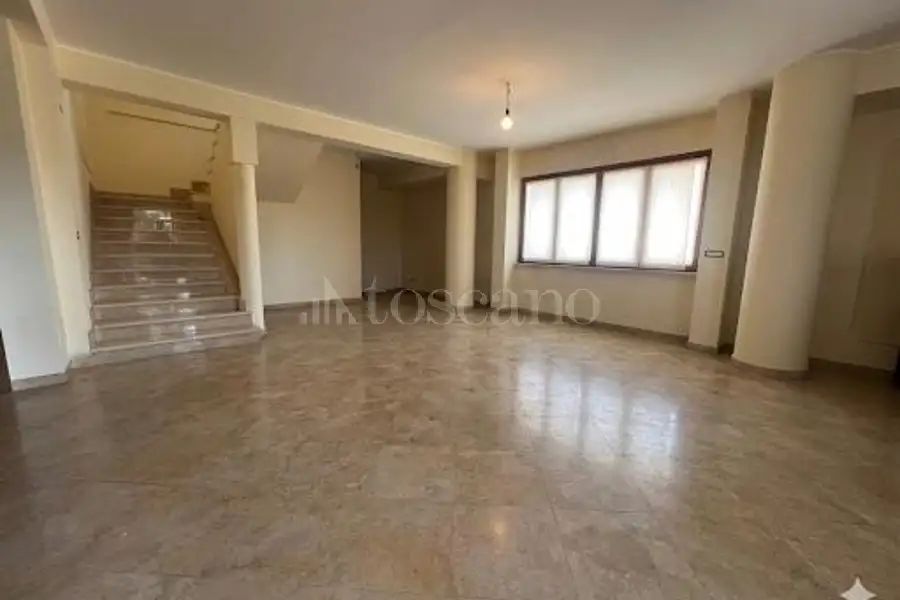 Casa Indipendente in vendita di 240 mq a €580.000 (rif. 14/2026)