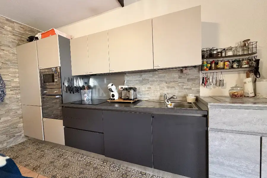 Villa Plurifamiliare in vendita di 85 mq a €119.000 (rif. 30/2026)
