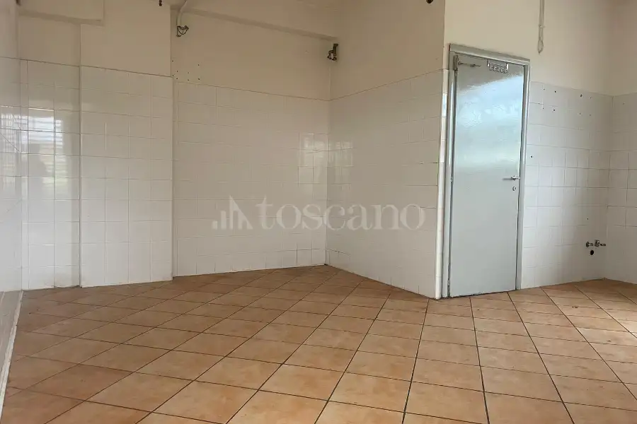 Negozio in vendita di 60 mq a €109.000 (rif. 20/2026)