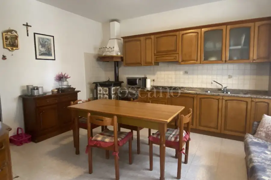 Casa Indipendente in vendita di 214 mq a €246.000 (rif. 16/2026)