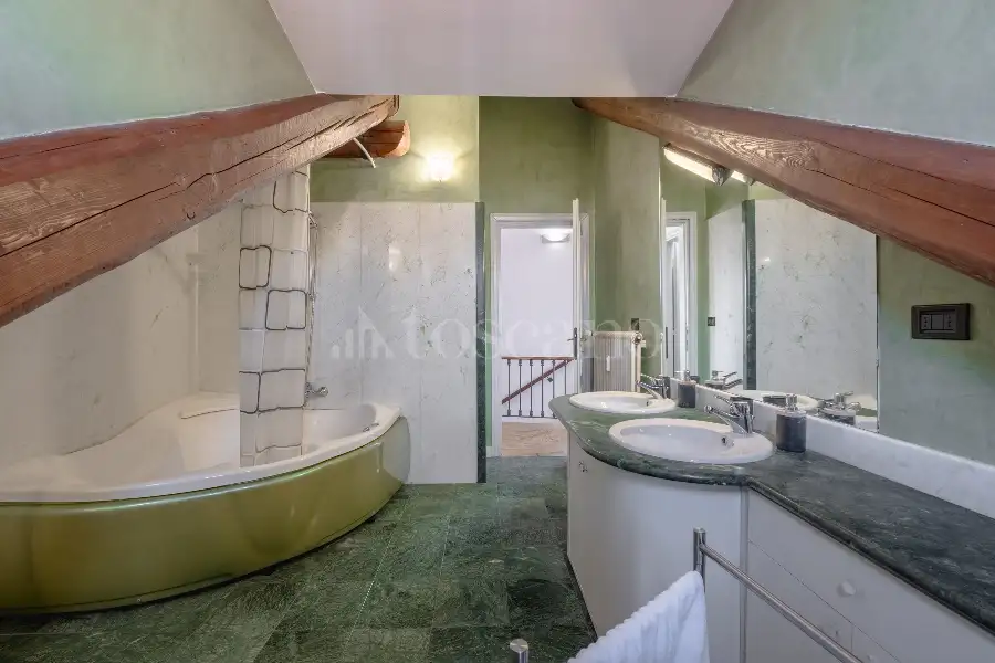 Casa in affitto di 200 mq trattativa riservata (rif. 42/2026)