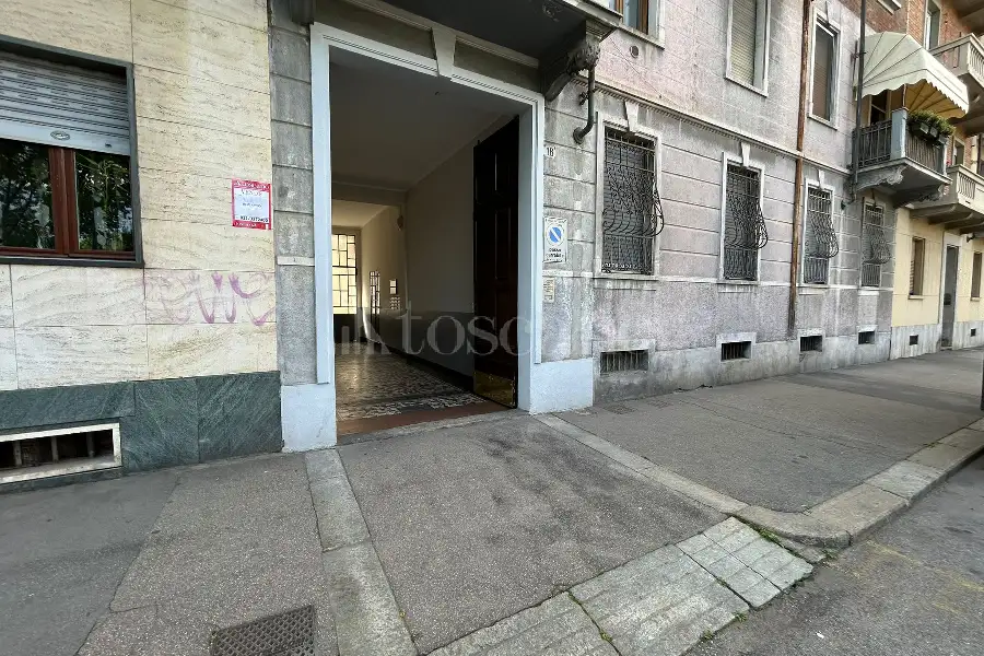 Box in vendita di 13 mq a €28.000 (rif. 17/2026)