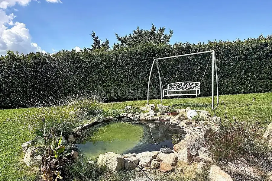 Casa Indipendente in vendita di 250 mq a €879.000 (rif. 203/2026)