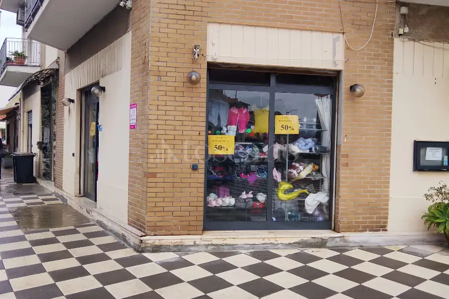 Attività Commerciale in vendita di 20 mq a €22.000 (rif. 7/2026)