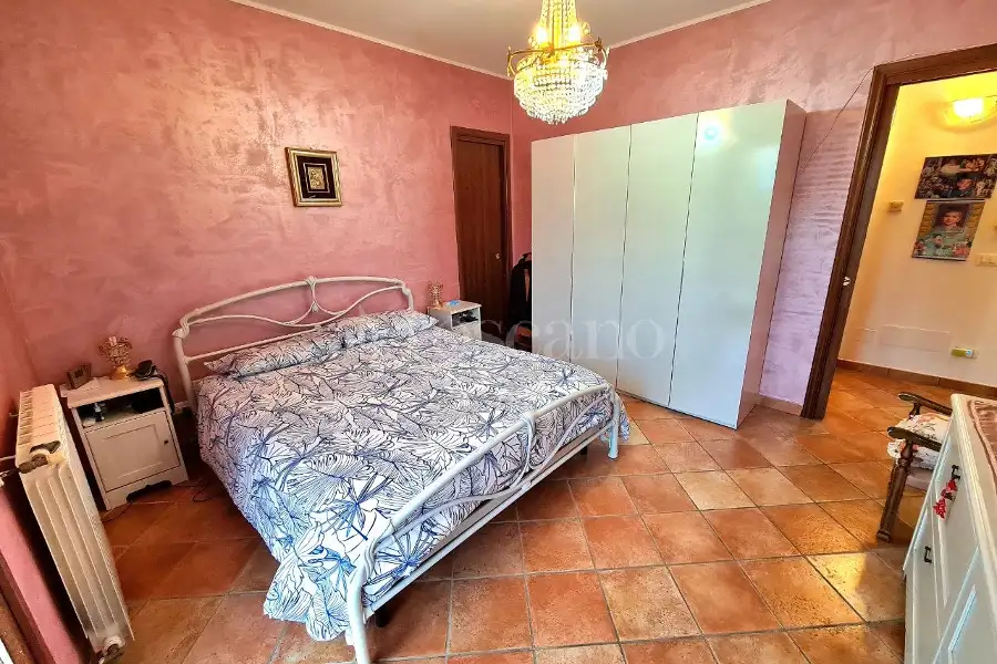 Villa Bifamiliare in vendita di 180 mq a €349.000 (rif. 42/2026)