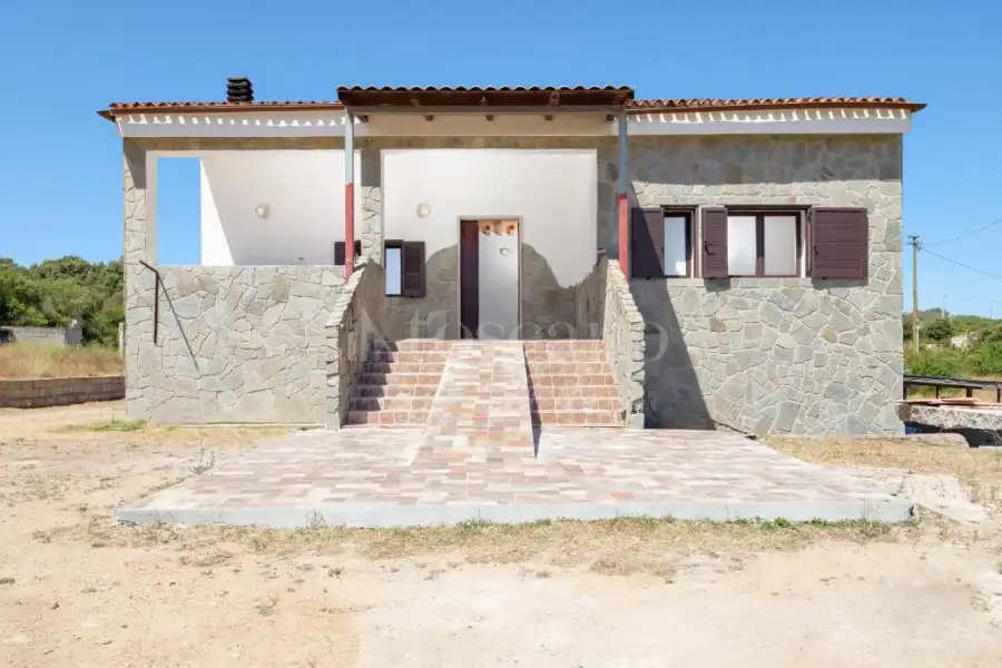 Villa in vendita di 210 mq a €450.000 (rif. 32/2025)