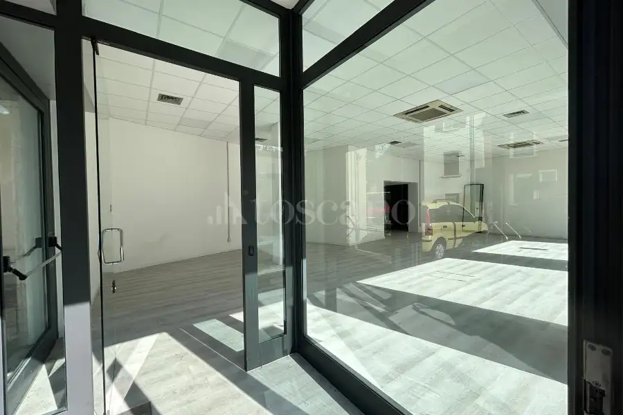 Negozio in vendita di 235 mq a €210.000 (rif. 48/2025)