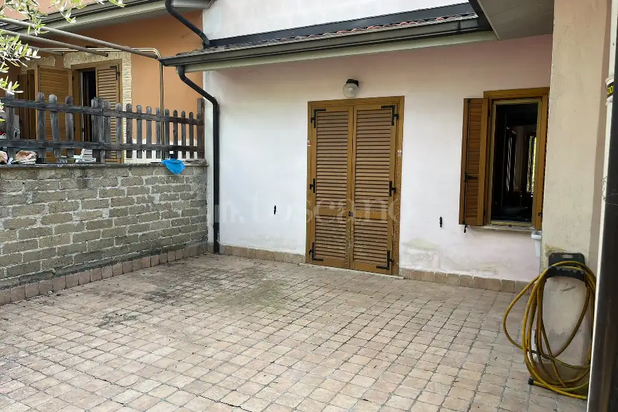 Villa Bifamiliare in vendita di 150 mq a €299.000 (rif. 49/2026)