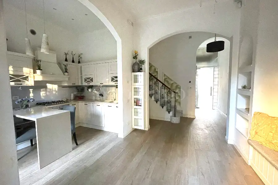 Villino a Schiera in vendita di 185 mq a €790.000 (rif. 78/2025)