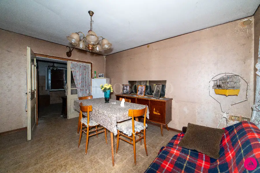 Rustico in vendita di 170 mq a €85.000 (rif. 8/2026)
