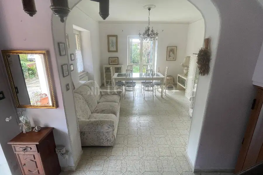 Casa Indipendente in vendita di 137 mq a €98.000 (rif. 8/2026)