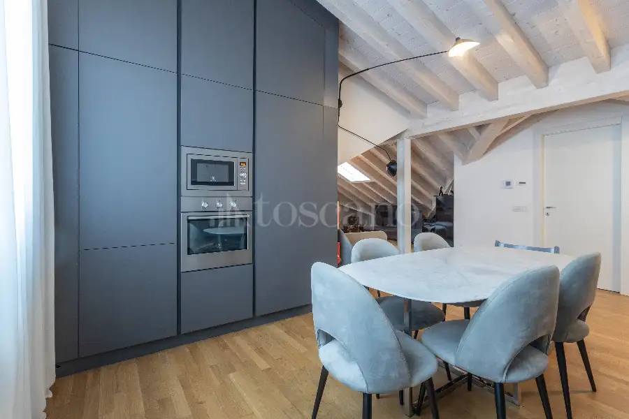 Casa in vendita di 120 mq a €1.950.000 (rif. 9/2026)