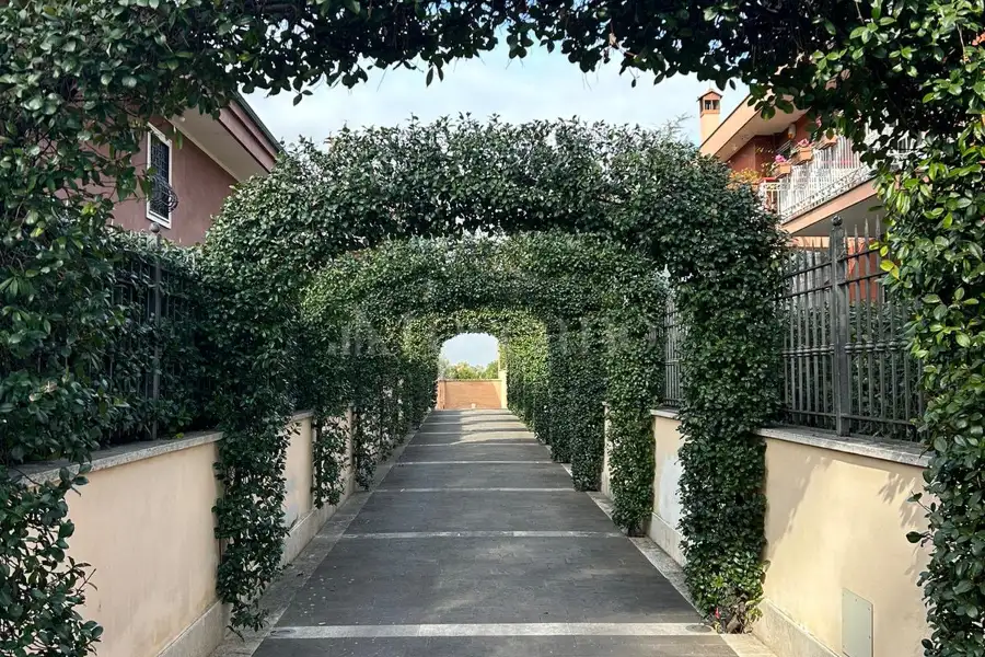 Villa in vendita di 250 mq a €599.000 (rif. 2/2026)