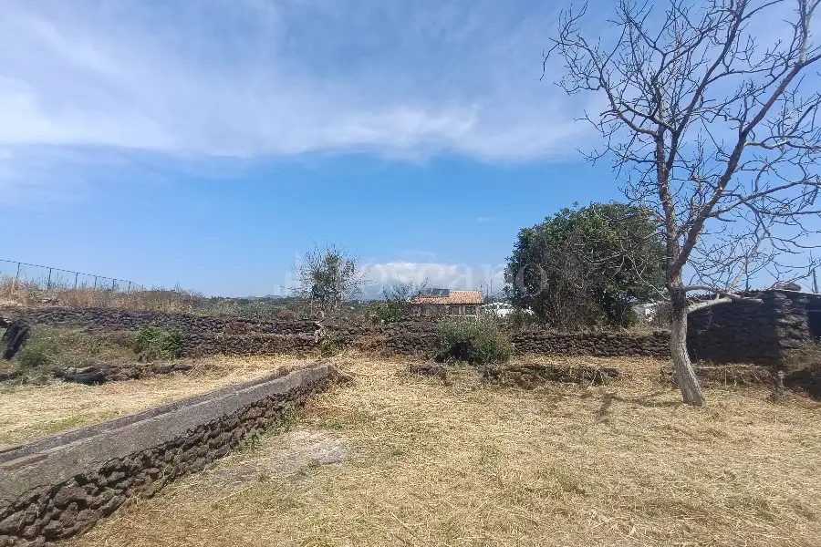 Agricolo in vendita di 1.000 mq a €39.000 (rif. 74/2026)