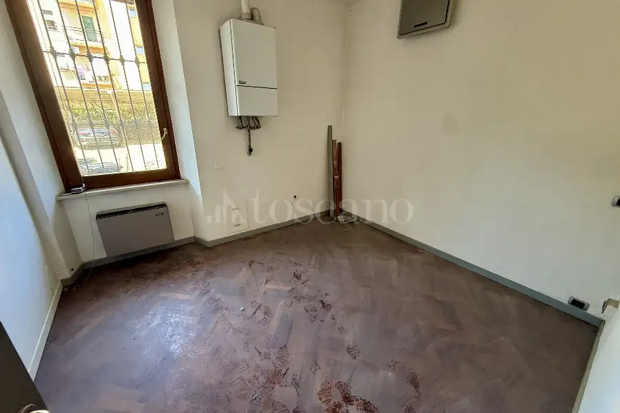 Ufficio in affitto di 130 mq a €1.500 (rif. 24/2025)