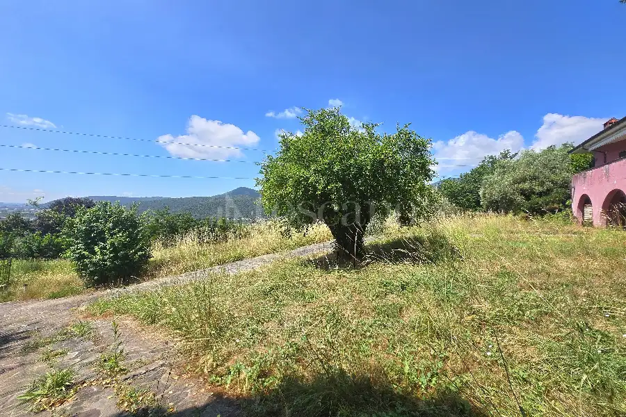 Villa in vendita di 200 mq a €780.000 (rif. 38/2026)