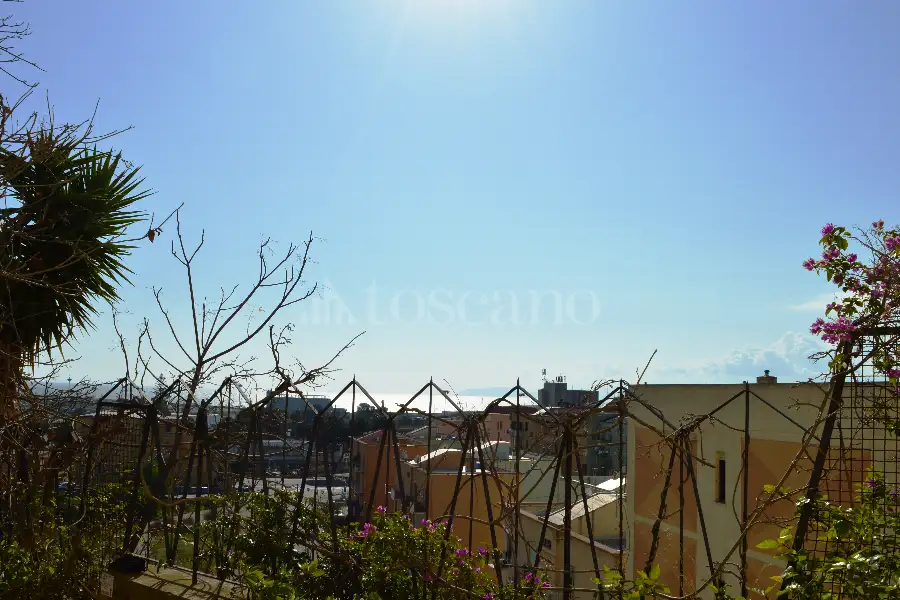 Casa in vendita di 305 mq trattativa riservata (rif. 35/2022)