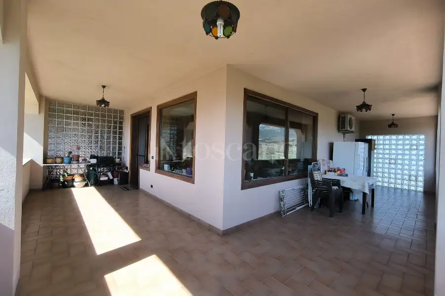 Villa in vendita di 550 mq a €890.000 (rif. 17/2025)