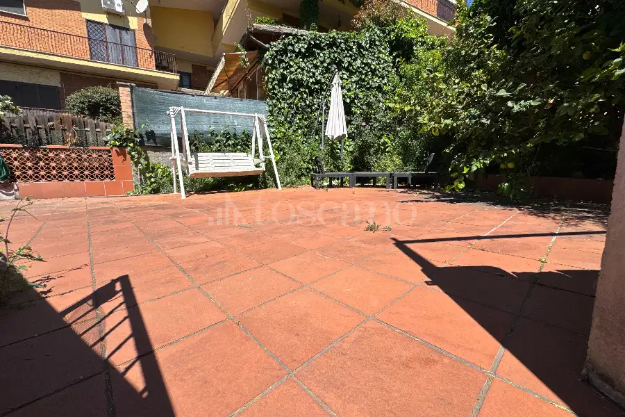Villa Plurifamiliare in vendita di 300 mq a €649.000 (rif. 18/2026)