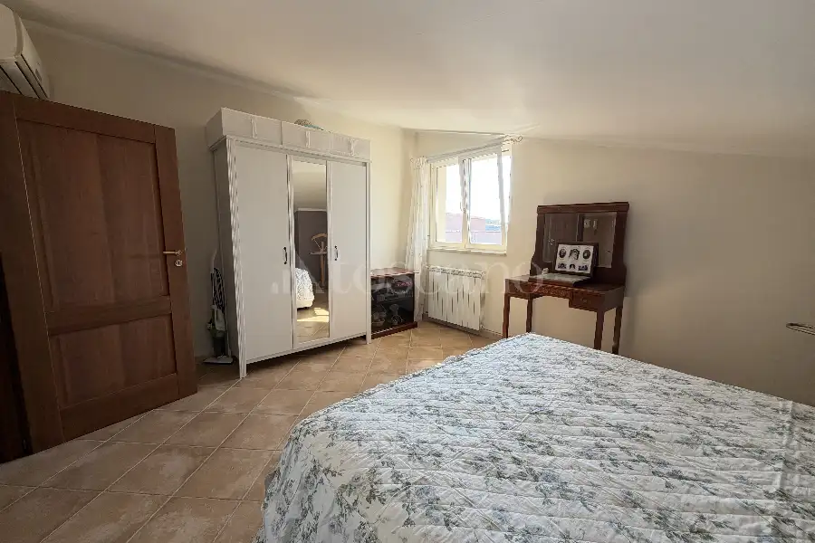 Villa Plurifamiliare in vendita di 400 mq a €399.000 (rif. 137/2026)