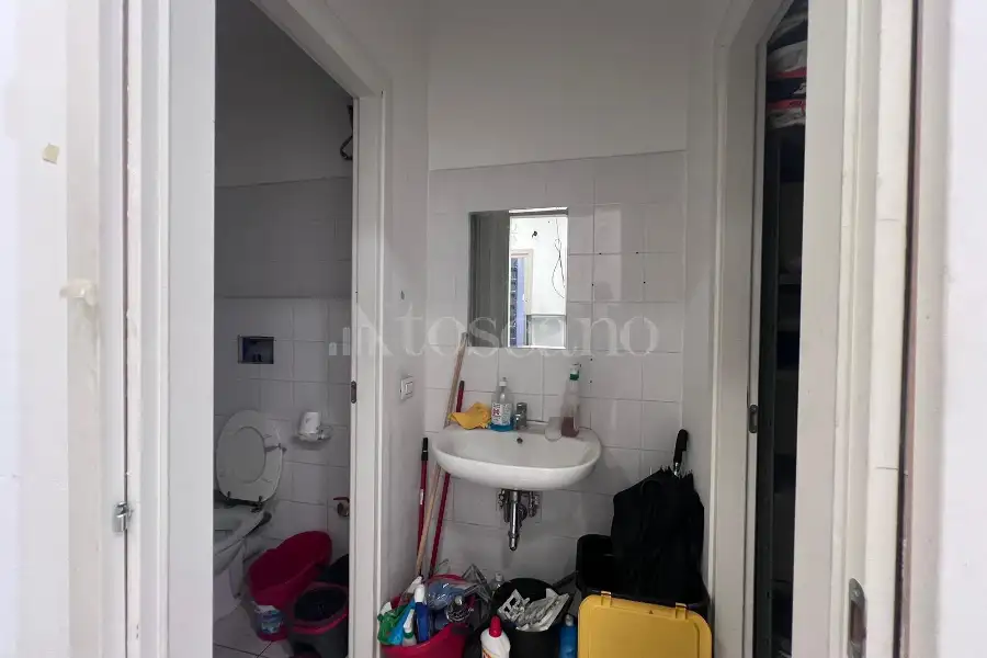 Negozio in affitto di 58 mq a €3.200 (rif. 18/2026)