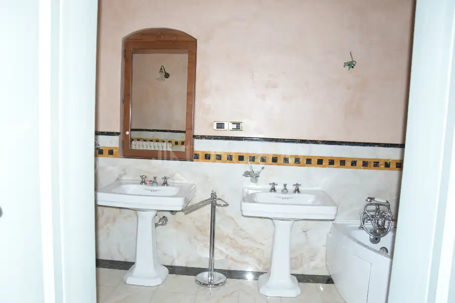 Villa in vendita di 603 mq a €1.770.000 (rif. 21/2023)