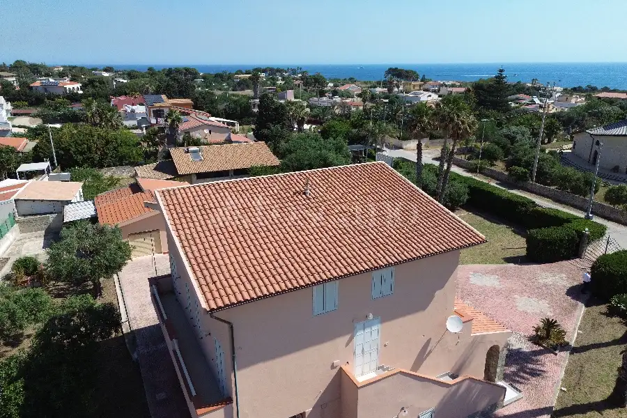 Villa in vendita di 470 mq a €698.000 (rif. 76/2026)