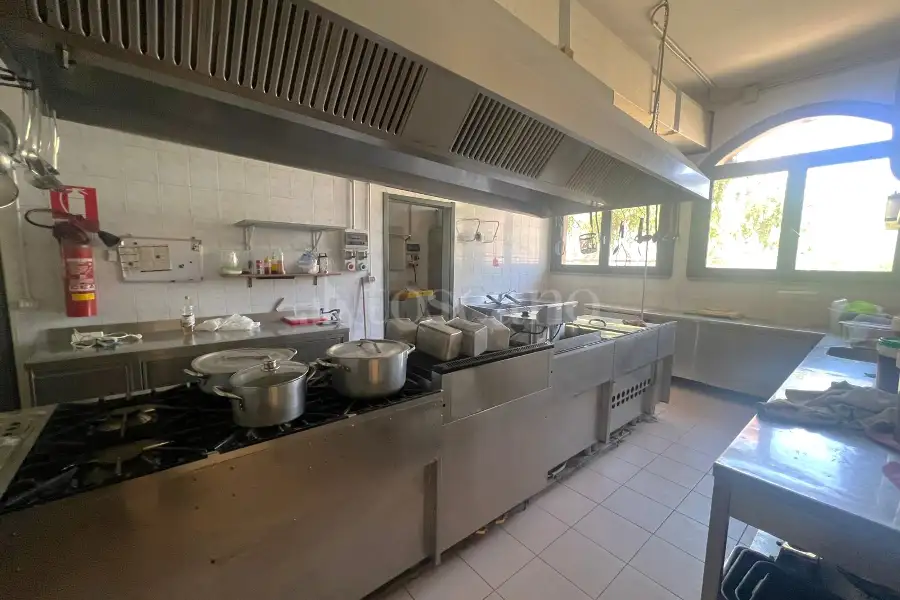 Casa in vendita di 680 mq a €1.050.000 (rif. 43/2025)
