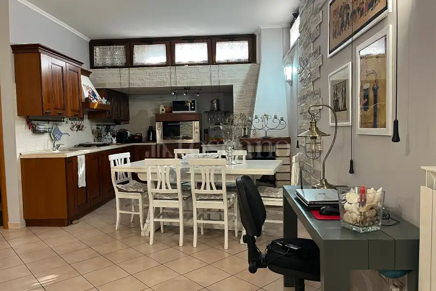 Villino a Schiera in vendita di 150 mq a €285.000 (rif. 51/2025)