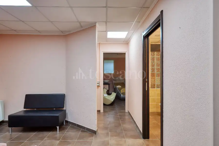 Negozio in vendita di 140 mq a €160.000 (rif. 100/2026)