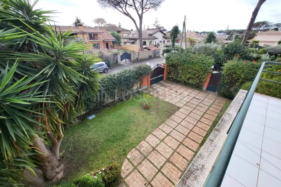 Villa Bifamiliare in vendita di 230 mq a €448.000 (rif. 2/2026)