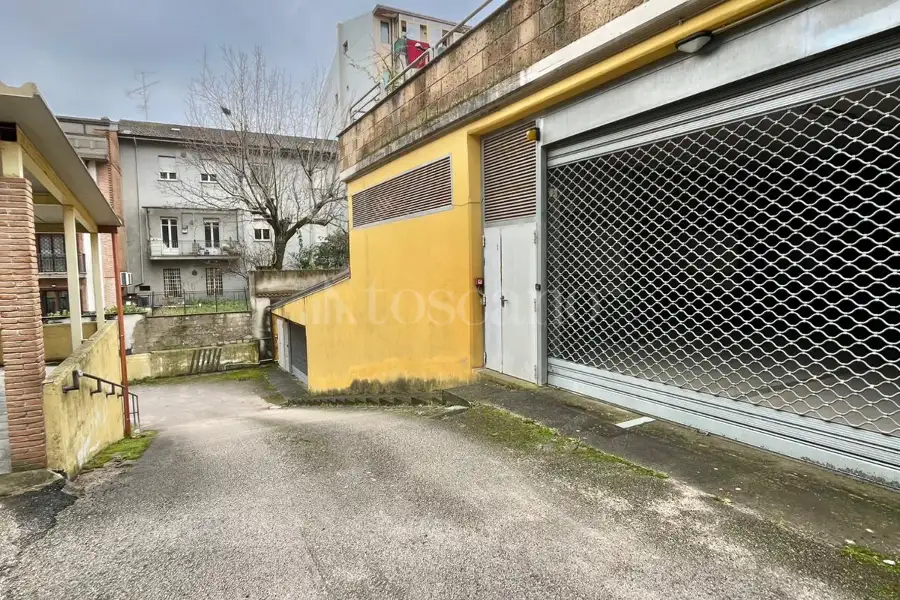Box in vendita di 18 mq a €20.000 (rif. 73/2026)
