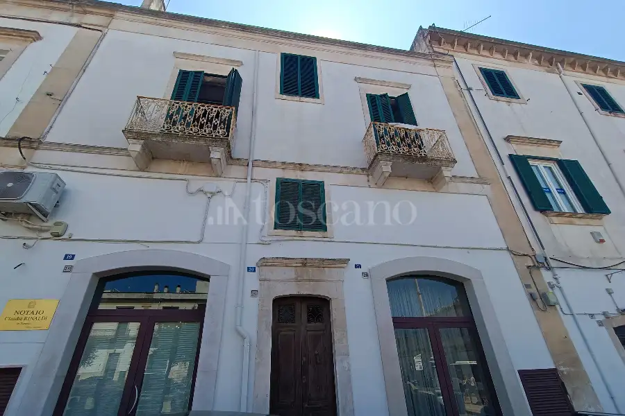 Palazzo in vendita di 270 mq a €650.000 (rif. 19/2024)