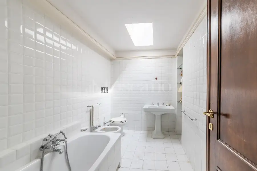 Villa in vendita di 750 mq a €1.950.000 (rif. 53/2026)