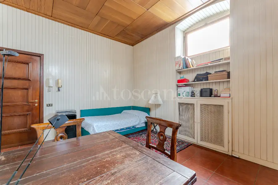 Casa in vendita di 360 mq trattativa riservata (rif. 44/2026)