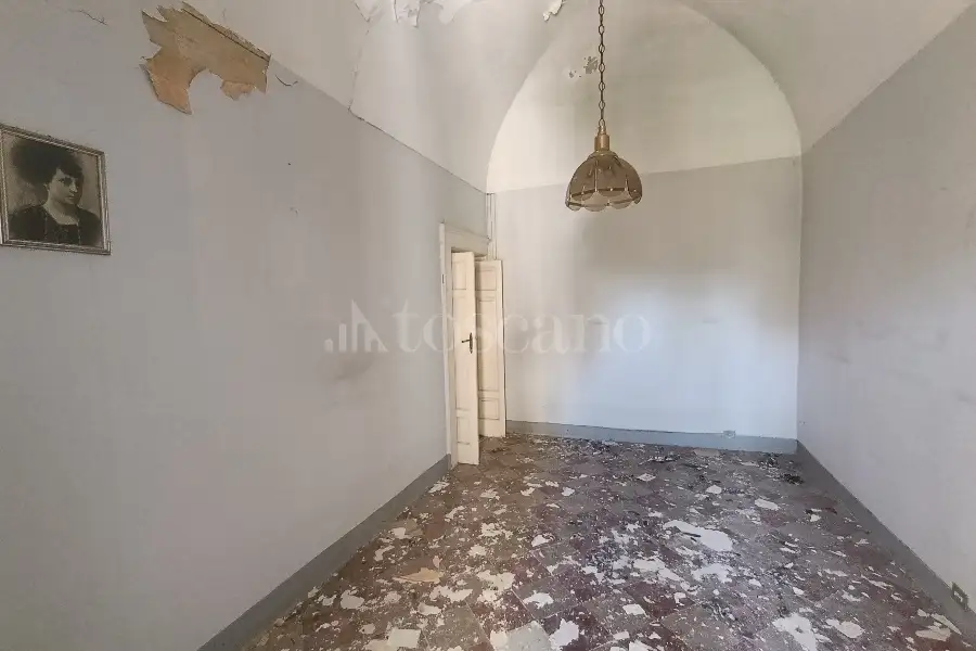 Palazzo in vendita di 408 mq a €1.100.000 (rif. 23/2026)