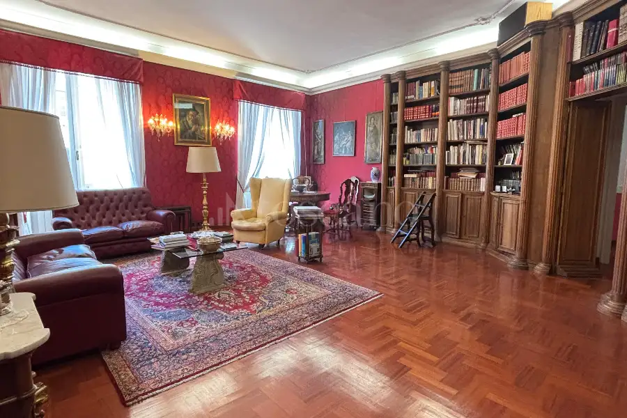 Casa in vendita di 232 mq a €1.099.000 (rif. 43/2025)