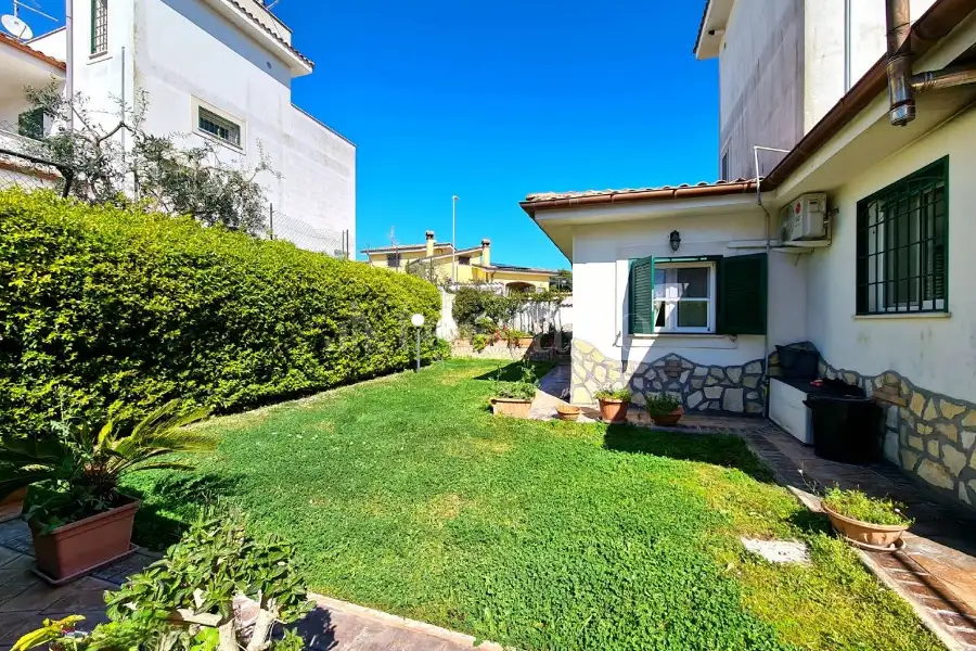 Villa Bifamiliare in vendita di 160 mq a €249.000 (rif. 52/2026)