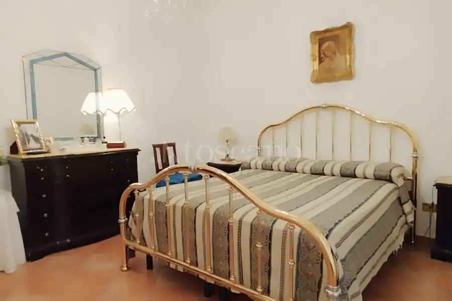 Villa in vendita di 340 mq a €650.000 (rif. 41/2026)
