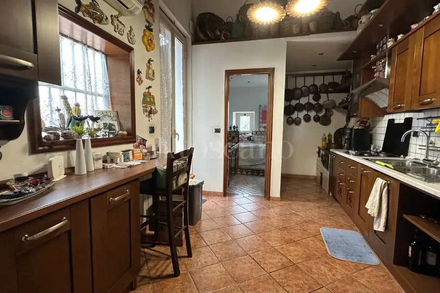 Casa Indipendente in vendita di 240 mq a €598.000 (rif. 44/2026)