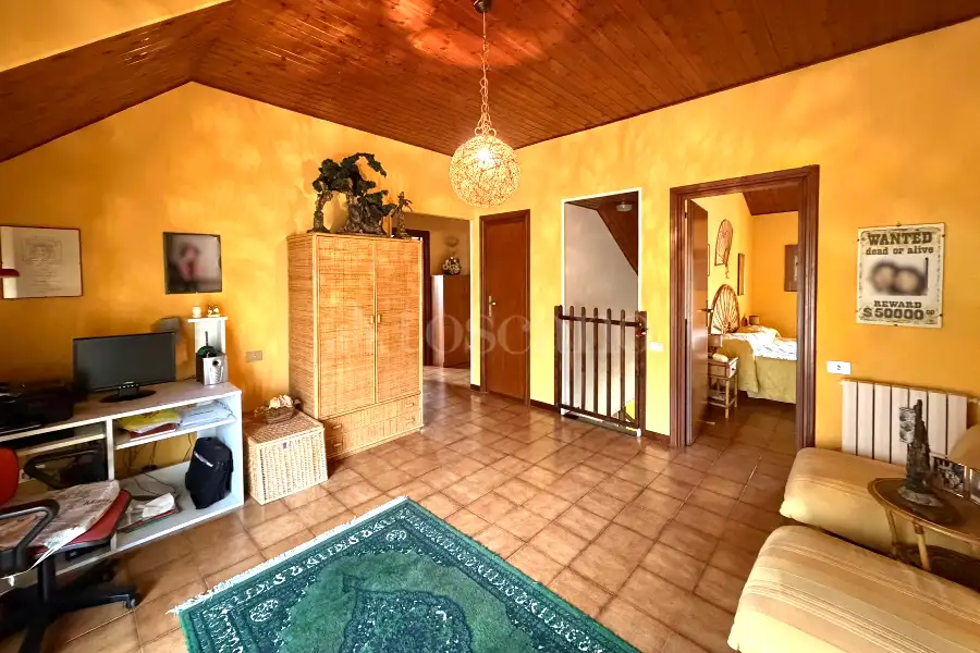 Attico in vendita di 220 mq a €370.000 (rif. 75/2025)