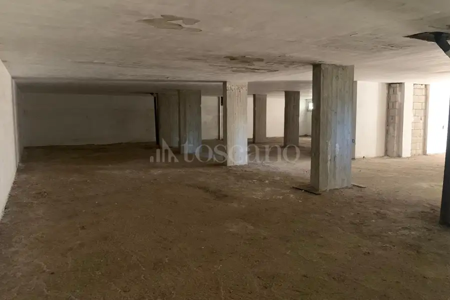 Magazzino in vendita di 324 mq a €60.000 (rif. 46/2025)