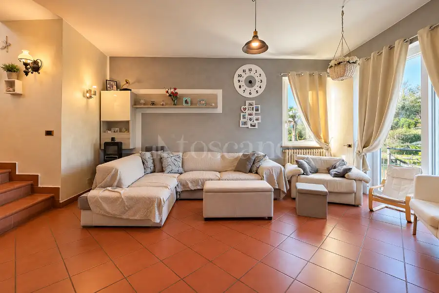 Villa in vendita di 300 mq a €1.250.000 (rif. 28/2026)