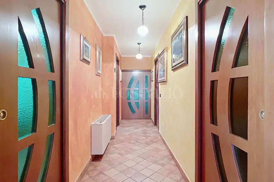 Casa Indipendente in vendita di 330 mq a €590.000 (rif. 82/2025)