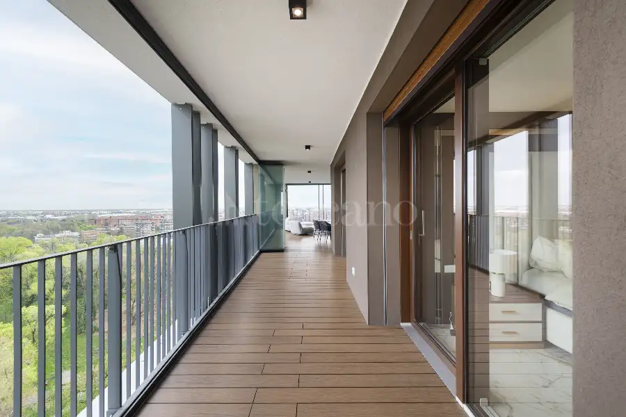 Attico in vendita di 200 mq a €1.750.000 (rif. 32/2026)